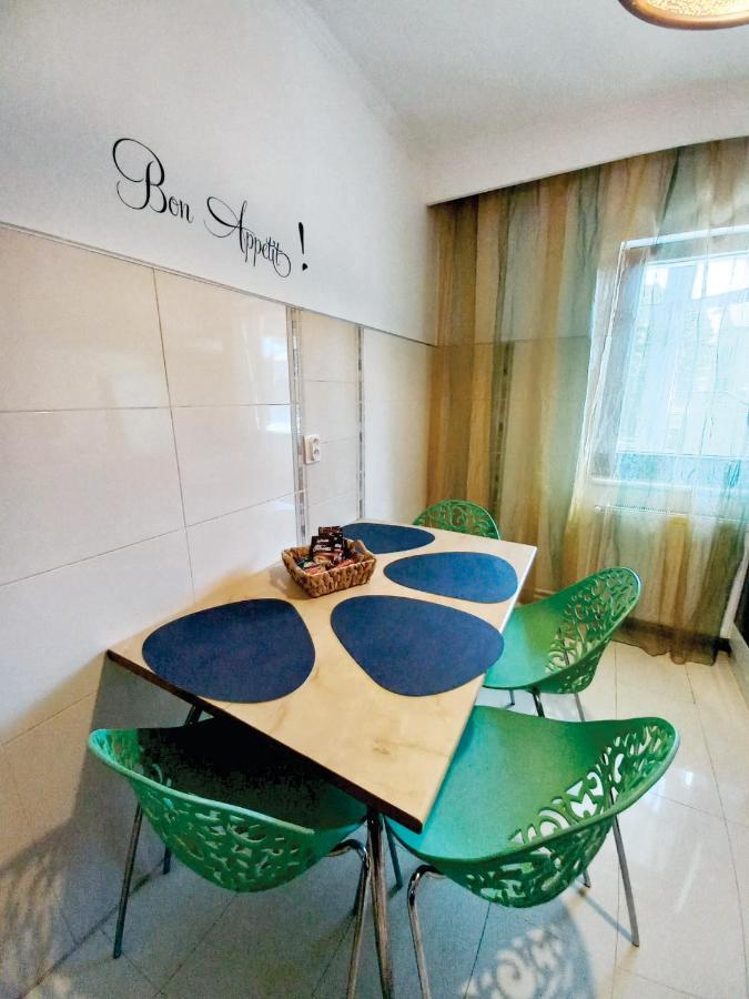 Râmnicu VâlceaVero Apartament Central Rm Valceaアパートメント エクステリア 写真